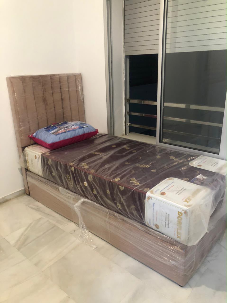 Lit 1 Place Tissu Taupe