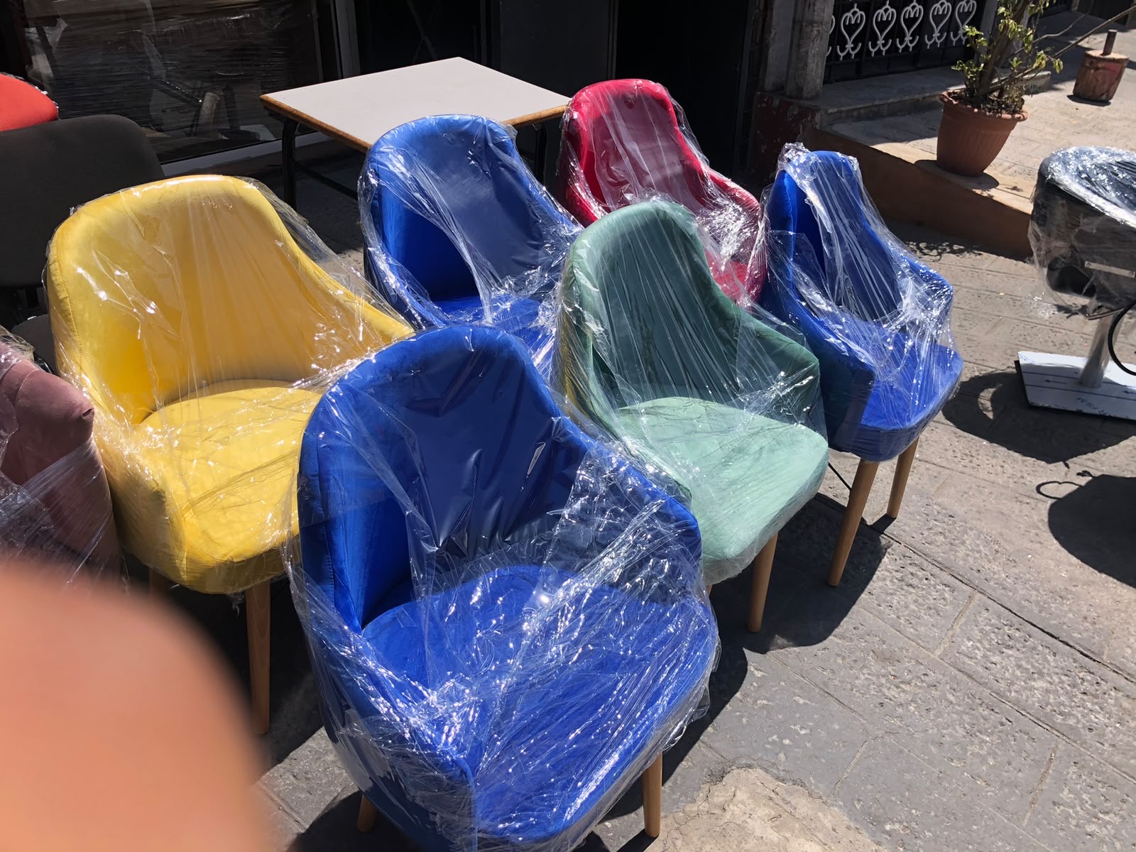 Chaises Plastique Empilables Multicolores